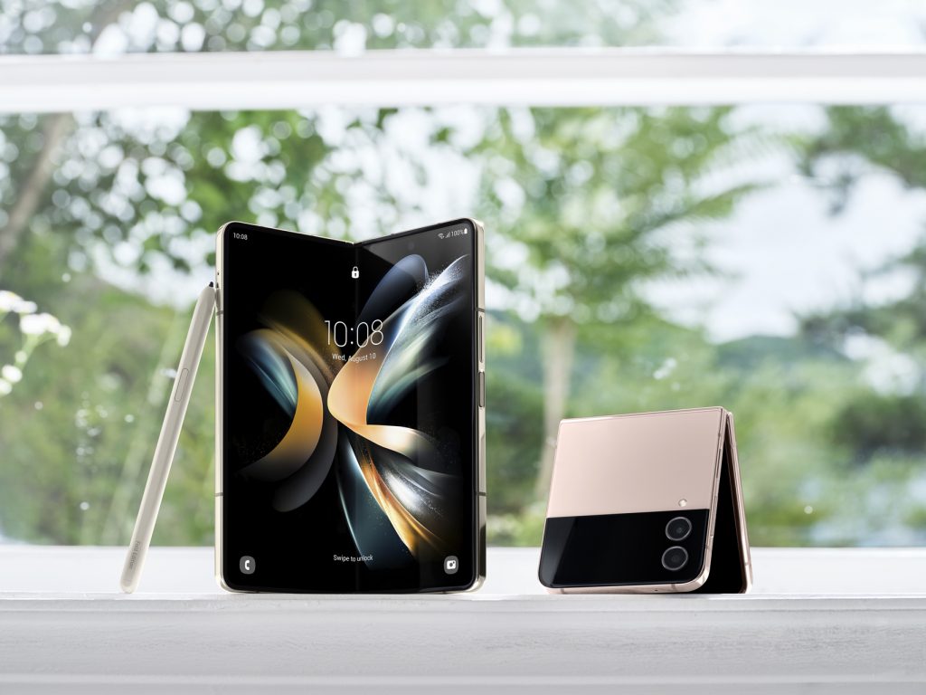 Samsung Diprediksi Masih Rajai Ponsel Lipat di Dunia pada 2024