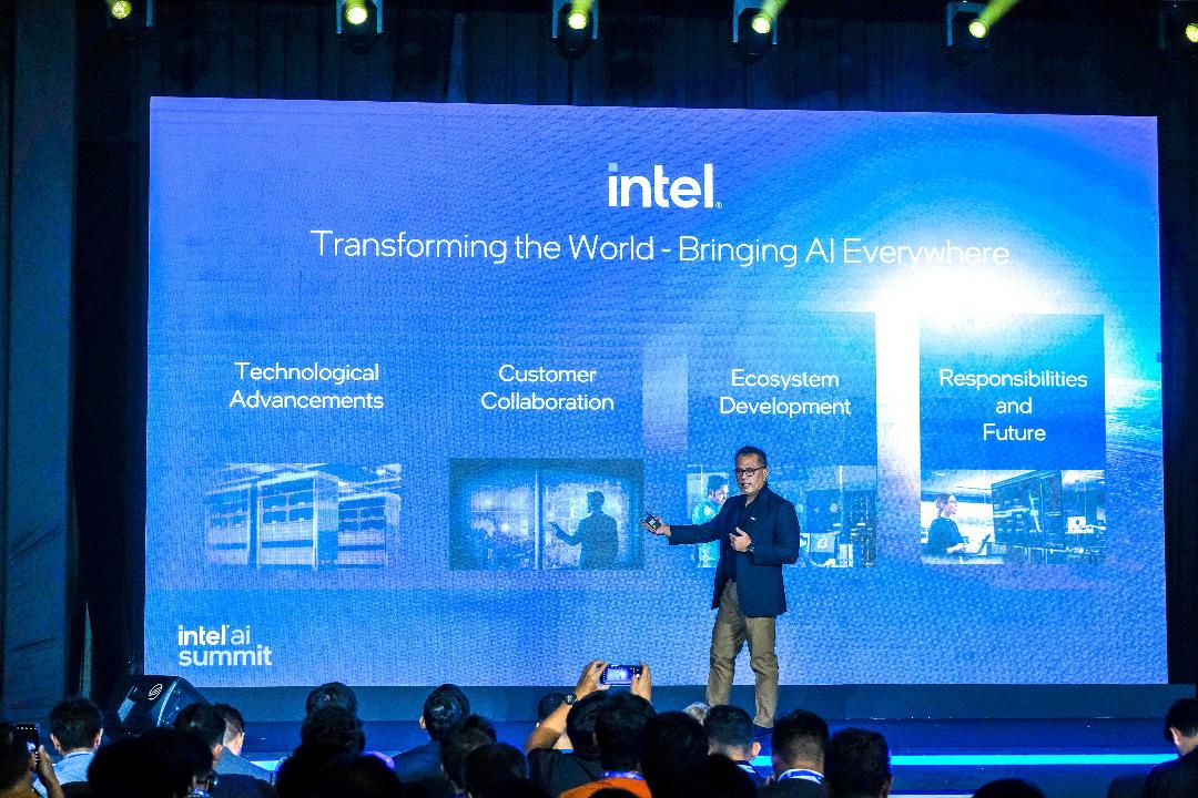 Prosesor Mobile Intel Core Ultra adalah Teknologi Pertama Akselerasi AI